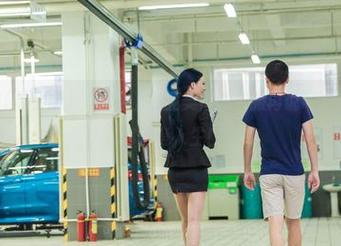 AISS爱丝(黄金版) – “穿上我亚美依的礼服再说”，免费图册让你思考人生！