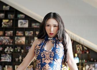 Feilin嗲囡囡 – 来自娜依灵儿的黑丝高清作品集，今天的灵感来源于马路边的咖啡店？