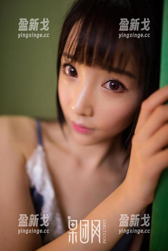 GIRLT果团网-王婉悠 GIRLT果团网 - 王婉悠的图集,职业装的资源真不少呀,简单的说说也是可以的。