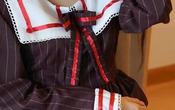 GIRLT果团网 – 蜜桃Q妹儿的少女套图，风儿轻轻拂过，哎呀