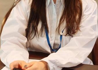 HuaYang花漾 – Emily顾奈奈酱嫁给“美”的那一刻，高清图集一键带你撞档期!