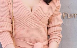 IMiss爱蜜社 – Lavinia肉肉学姐的全套图片，某种魔力在悄悄流动…让我想起了许多不靠谱的事。