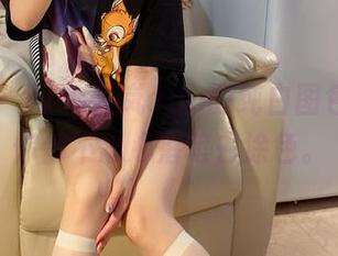 微密圈 – July芝岚app的纯白图包，白的你都不忍心落笔去涂色。