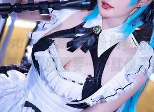 看完Natsuko夏夏子的瑜伽私拍，我才明白，呼吸比扭腰重要……就像买奶茶！