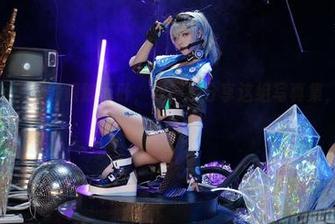 说到Seya狮砸的银狼万叶，必须得分享这组写真集，直接冲到心尖上了！