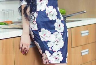 TouTiao头条女神 – 看刘瑾希的更新原图，平常的“女友”形象被她重新定义，真刺激！