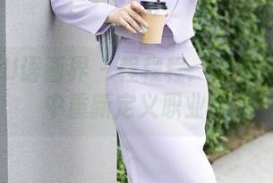 XIAOYU语画界 – 程程程：在粉色护士装中重新定义职业美