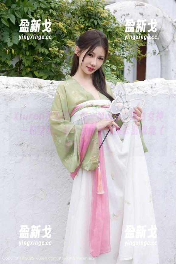 Xiuren秀人网 - 伊一Moon，纯白女神，一贴壁纸，整个房间都像被云雾缭绕（虽然没云）。