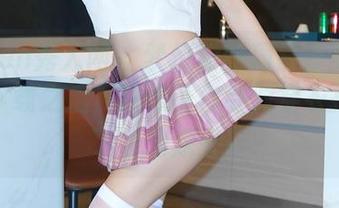 Xiuren秀人网 – 梦幻般的周慕汐全套礼服：下载之后，我保证你会对穿衣打扮有了新的定义！