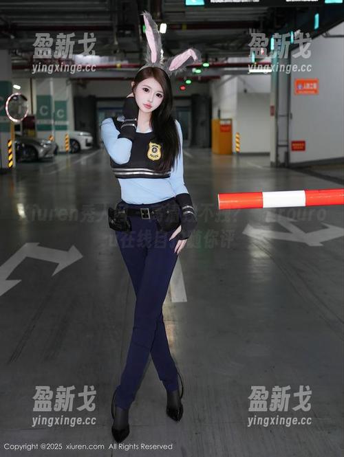 Xiuren秀人网 - 高清拽不拽？媃柔rourou在线自拍随你评