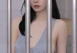 Xiuren秀人网 – 让小紫儿带你领略她的运动狂欢，作品只为真实，不追求光辉的装饰。