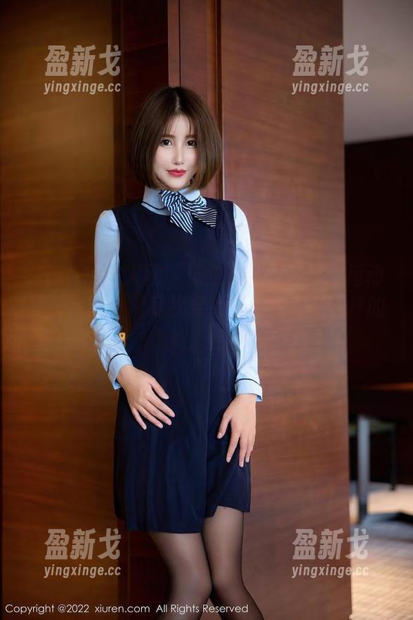 Xiuren秀人网 - 无法抗拒李丽莎的运动写真全套，就算我穿她的衣服也是这样的吧...哎。