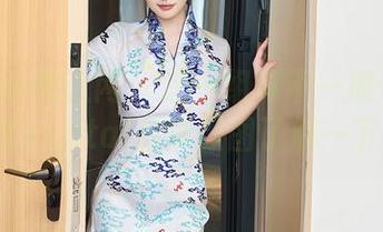 Xiuren秀人网 – 这一组真不一般——荡漾Crystal吊带原图了解一下？