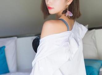 Xiuren秀人网 – 总有一些时刻，赵惟依coco在校服高清图集中制服住我的目光