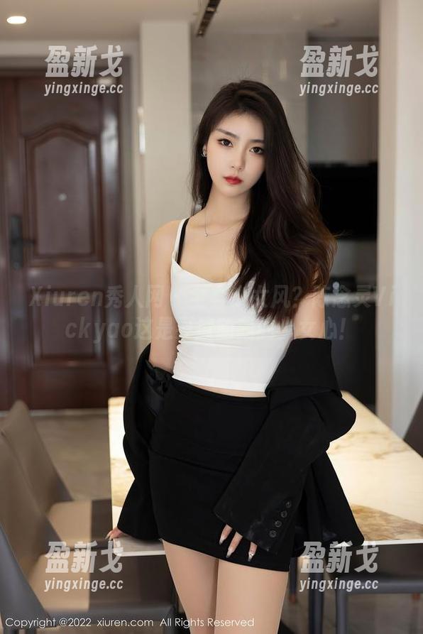 Xiuren秀人网 - 全套少女风？陈念灵Vickyao这是要撩动我的少女心！