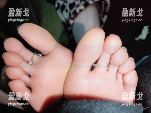 微密圈 - YuYu超甜丫的浴缸情缘：最新套图，泡泡会说话！