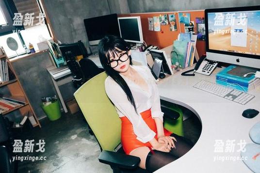 这一季，Zia(지아)女王以高清Downloads为你开启大片之旅。