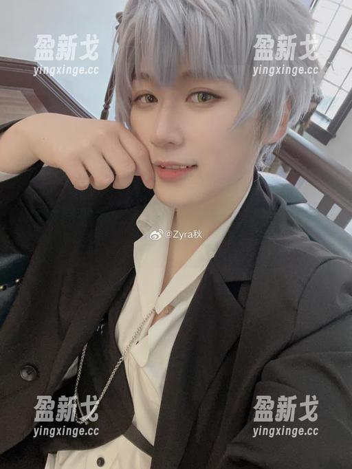 在这图册中，Zyra秋带你走过杀生院的阴影与光亮