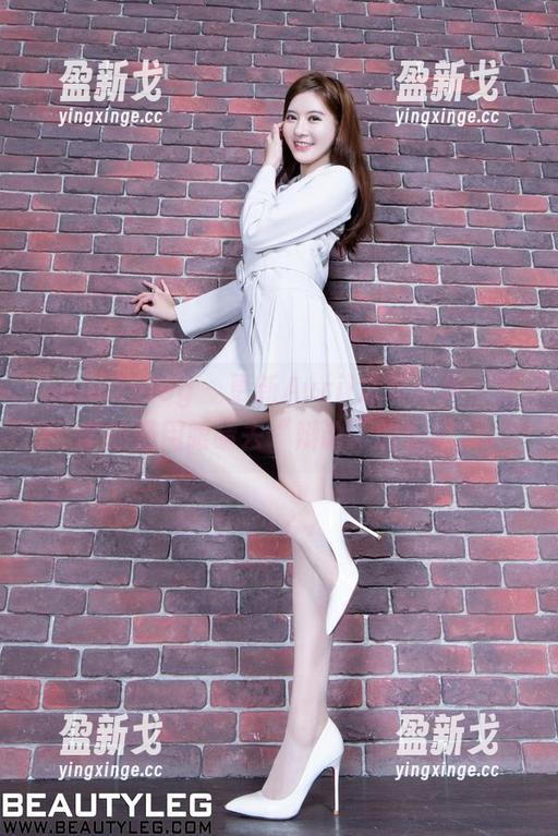 beautyleg - 更新Avril泳装合集，更多的是用眼睛去“辩论”的乐趣。