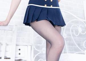 beautyleg – Miso的泳池全套：这是在水里还是水上？原图告诉你！