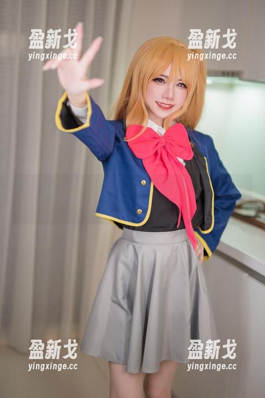 礼服大作战，sally多啦雪的COS让我们看到了另一面