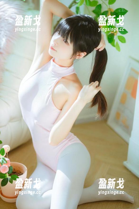 三无人型的水手服黑丝实验室：不远万里提供原图！