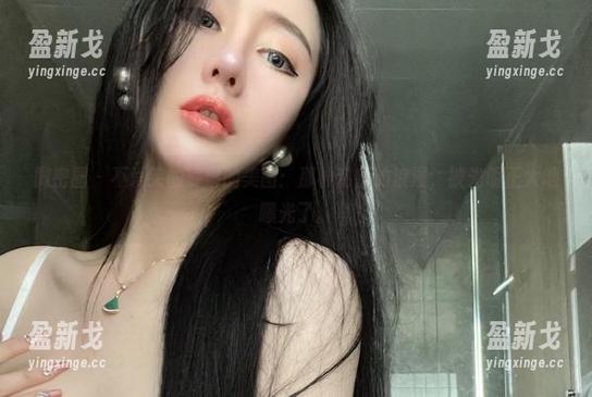 微密圈 - 不爱笑的赛琳的美图：那种私密的浪漫，被光明正大地曝光了。