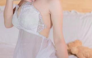 分享九九八吖的美图，掀起漫展里NIKKE与萤火虫的甜蜜暴击