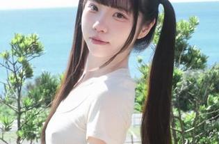 每一张可可小白兔的短裙壁纸都藏着“替代品”的挑逗。