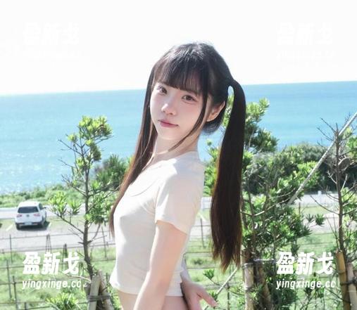 每一张可可小白兔的短裙壁纸都藏着“替代品”的挑逗。