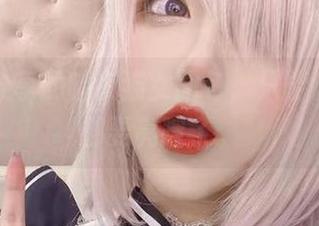 啾小妍分享的暗夜猫女图包，只能说，眼睛都要亮瞎了。