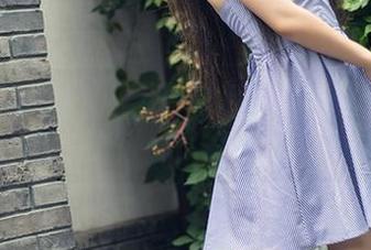 头条女神 – 高韩菲的“灰丝”套图，穿越时空的尴尬诱惑？
