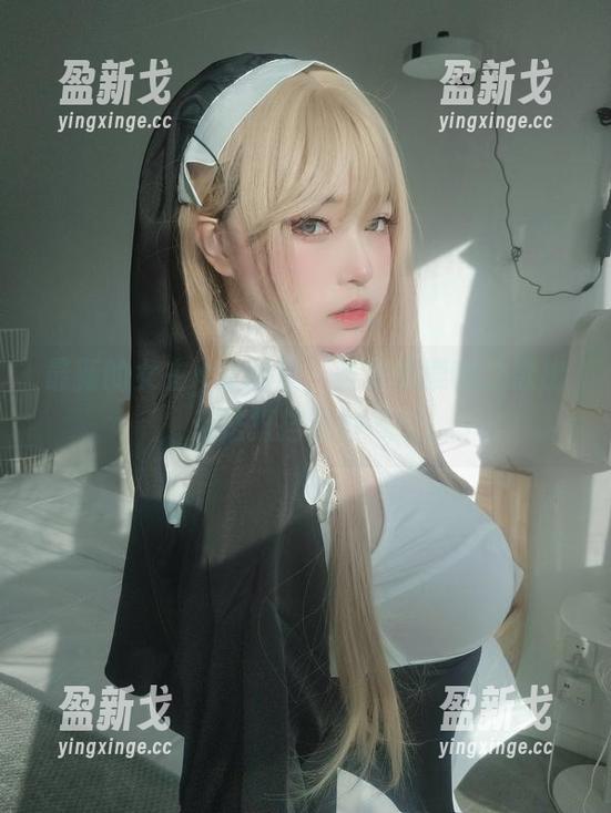 最新的女主K套图里，圣诞麋鹿呼之欲出，无法抵挡这种气氛。