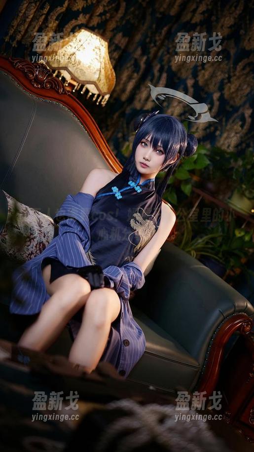 打工人也需要cos！嫣嫣子办公室里的小心机分享。
