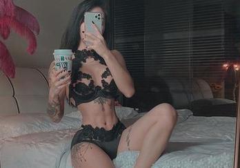 微密圈 – 宋昱欣分享：玫瑰女人的千面吃货！