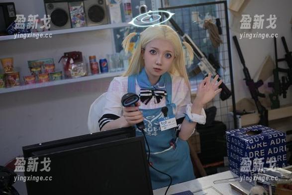 小和甜酒，你把最新图库里的霞沢美游拍得如此勾人，打算何时放过我们？