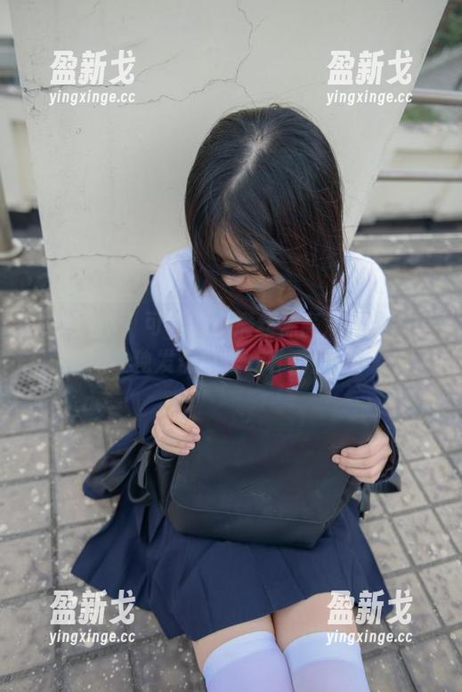 少女秩序 - 可爱的小满丝袜高清合集，单独发糖也是一种爱！