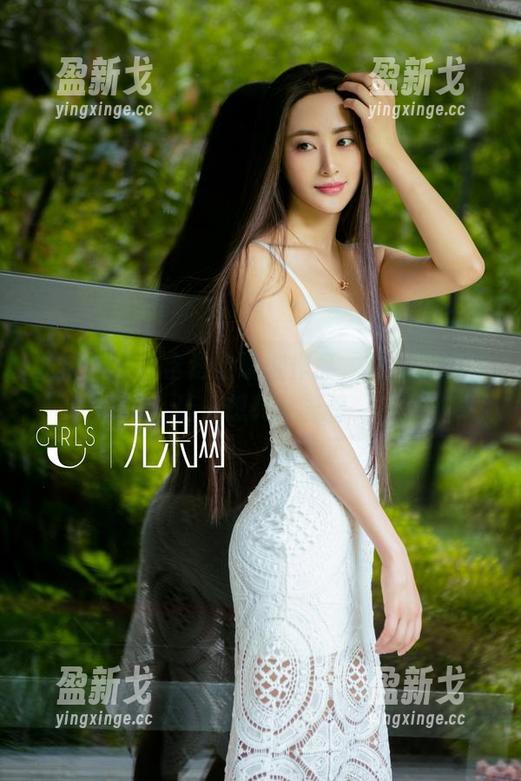 尤果网 - 含含送上瑜伽作品，动作饱满到让人想转身再看