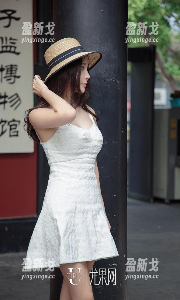 尤果网 - 黑色与柚子，混搭的福利，等你来品味！