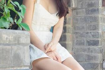 尤果网 – 最新照片点燃热情，若涵在红裙里宛如女神降临，谁能不为此感到惊叹？