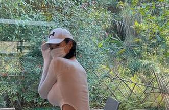 微密圈 – 卖萌又撩的左公子666，裤里丝在高清图库中的表现完全不输偶像。