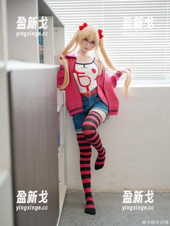 早餐还没做，幼水铃衣却已在晨醒写真合集里等着你