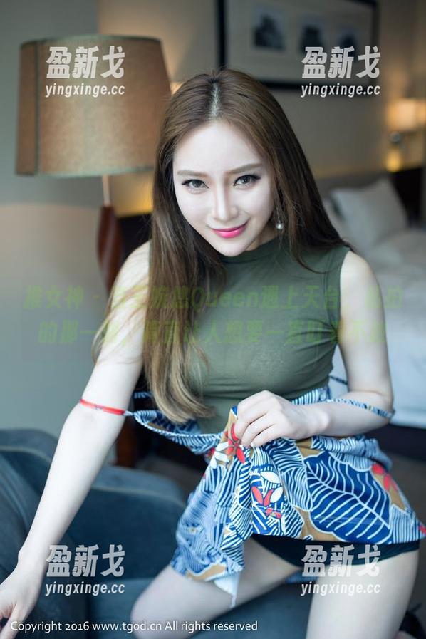 推女神 - 当王婉悠Queen遇上天台，私拍的那一刻，简直让人想要一直盯着不放