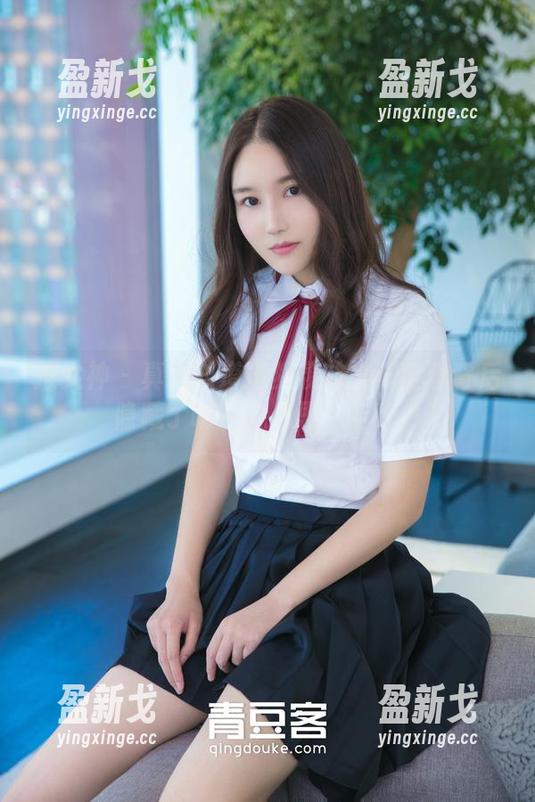 推女神 - 真想知道黄梦羡的美脚全套背后隐藏了哪些小心思，哈哈。