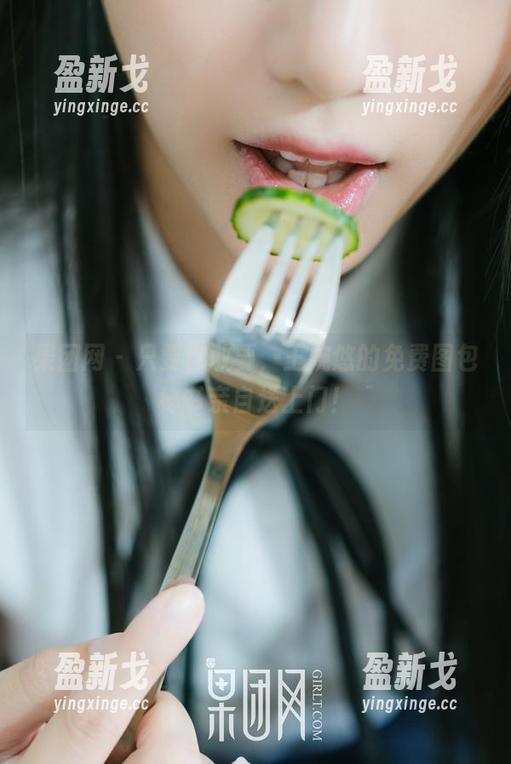 果团网 - 只要你敢要，王婉悠的免费图包秘书亲自送上门！