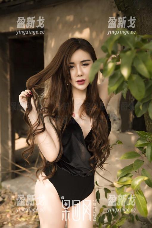 果团网 - 以“自拍”命名的黄歆苑图集，下载前请先掂量后果！