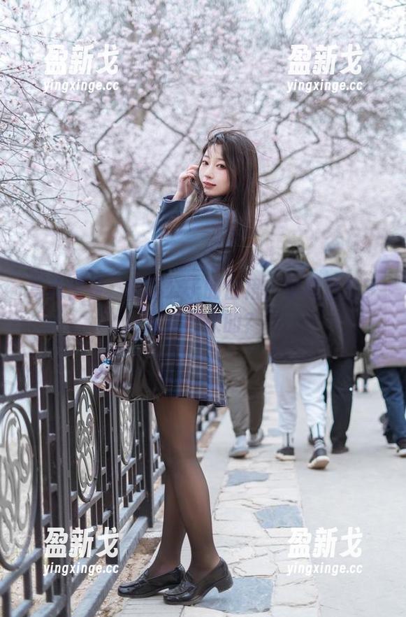 写真快看，桃墨公子的白裙，难道是从梦里走出来的？