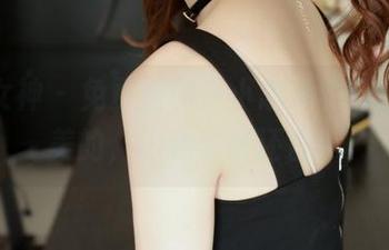 梦丝女神 – 免费福利！小志玲的作品，美美的，比我早餐还香！