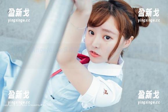 波萝社 - AngelaLee李玲的内衣美图：你会在镜子前多停留多久呢？