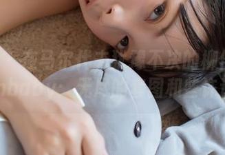 波萝社 – 在马尔代夫犹豫不决的柳侑绮Sevenbaby：无尽的套图和些许迷茫